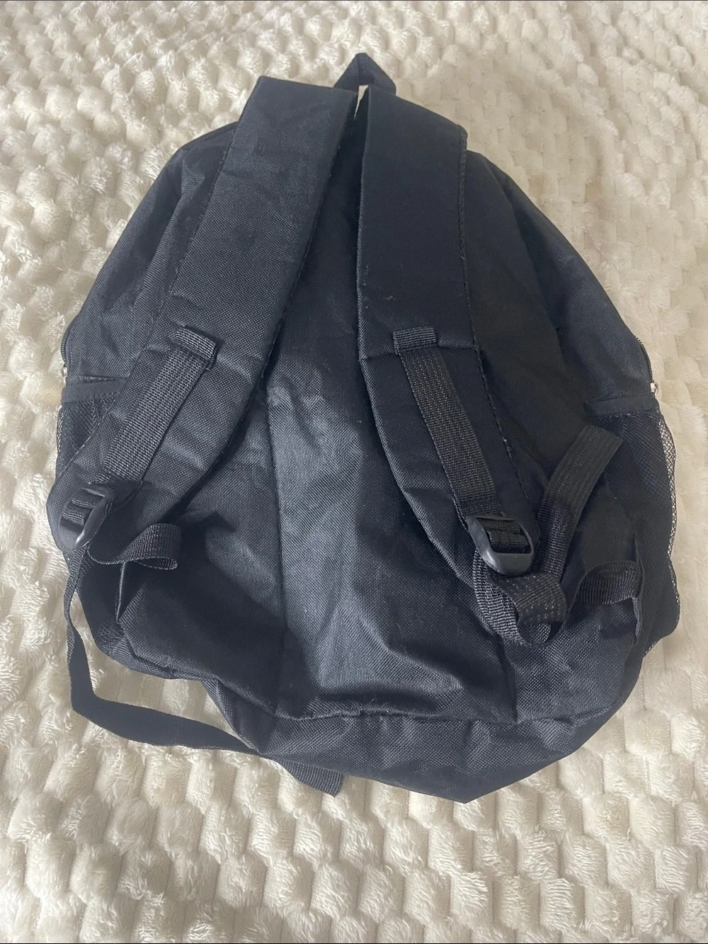 NWOT Black Backpack Green Accent & Jamaica Patch REFER TO PIC/VID 4 MISSING ZIP